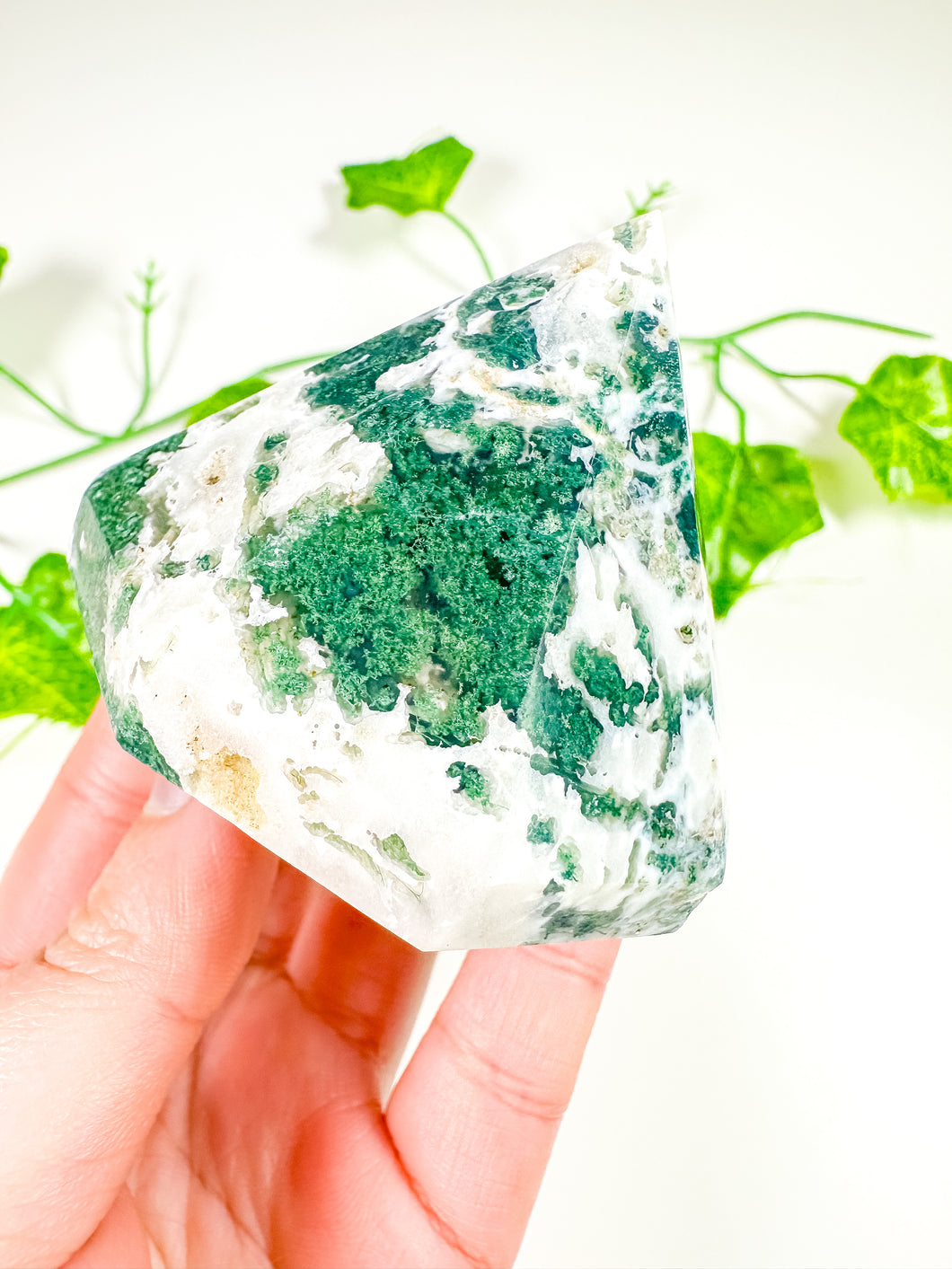 Moss Agate Gem Cut Diamond (40D)