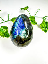 Load image into Gallery viewer, Labradorite Egg (30E)
