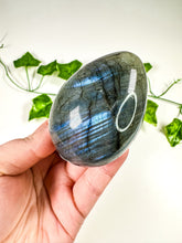 Load image into Gallery viewer, Labradorite Egg (26B)
