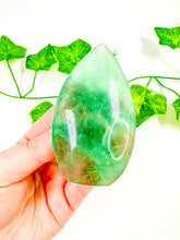 Load image into Gallery viewer, Green Emerald Fluorite Flame (20J)
