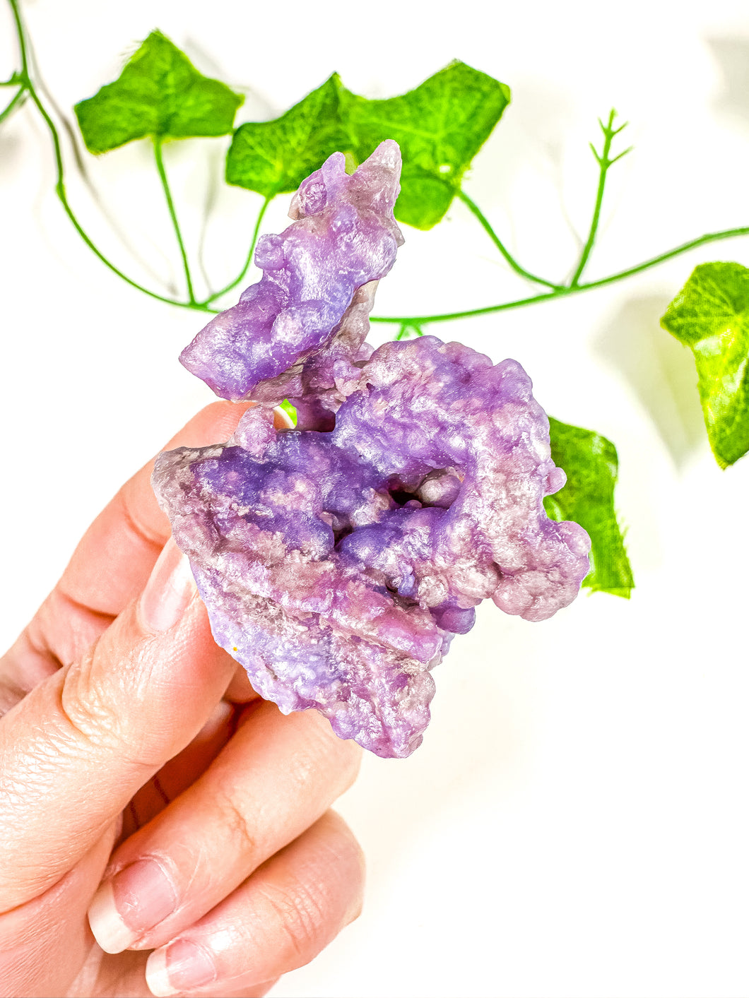 Grape Agate Cluster (16L)