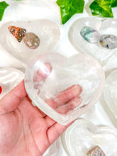 Load image into Gallery viewer, Clear Quartz Heart Bowl
