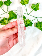 Load image into Gallery viewer, Clear Quartz Massage Wand
