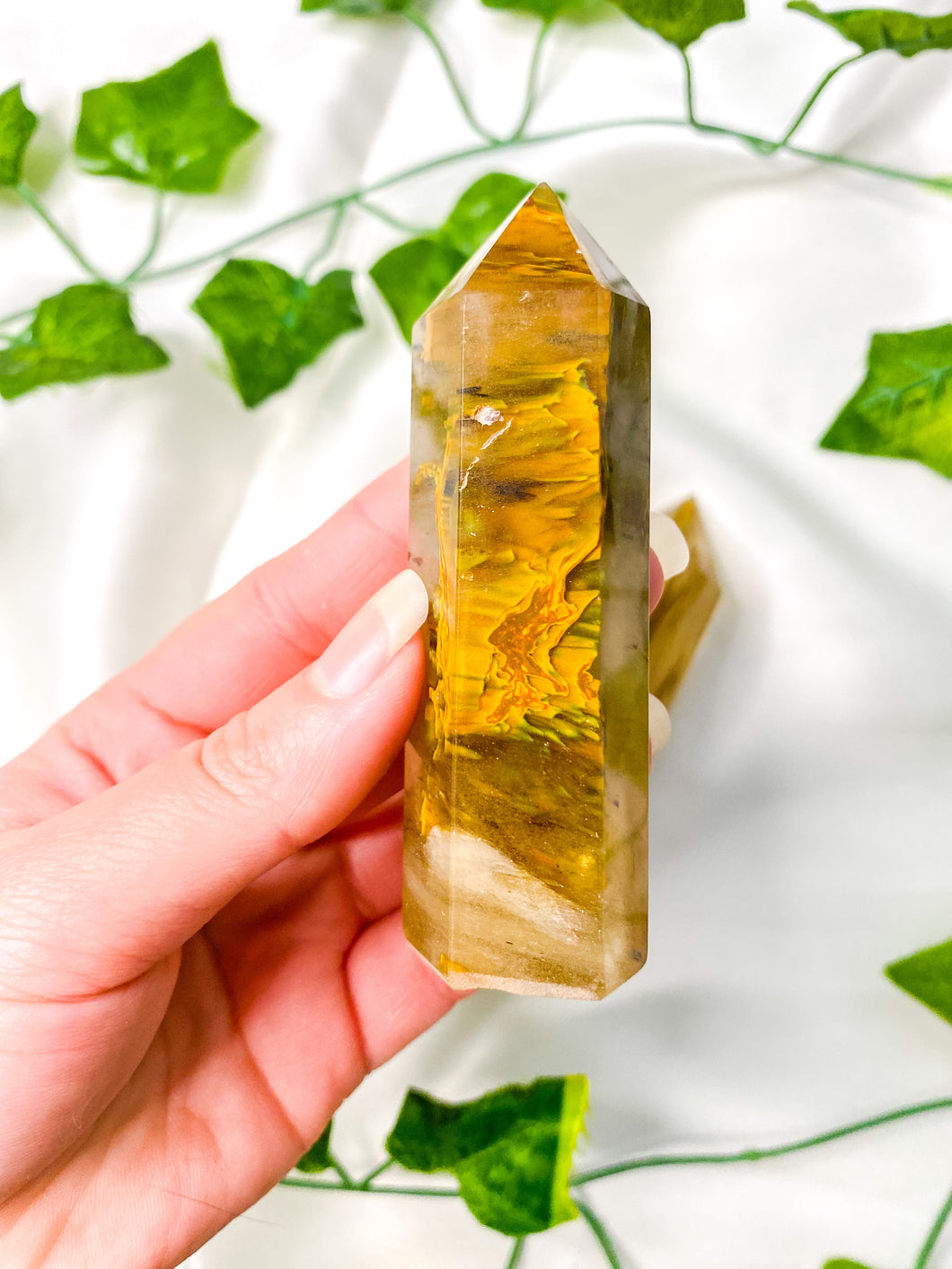 Golden Tiger Stripped Smelt Quartz Tower