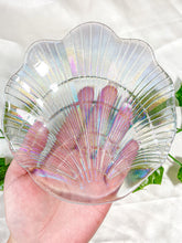 Load image into Gallery viewer, Aura Glass Shell Bowl
