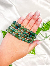 Load image into Gallery viewer, Moss Agate Bracelet
