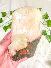 Load image into Gallery viewer, Peach Stilbite with Green Apophyllite Mineral Specimen #10
