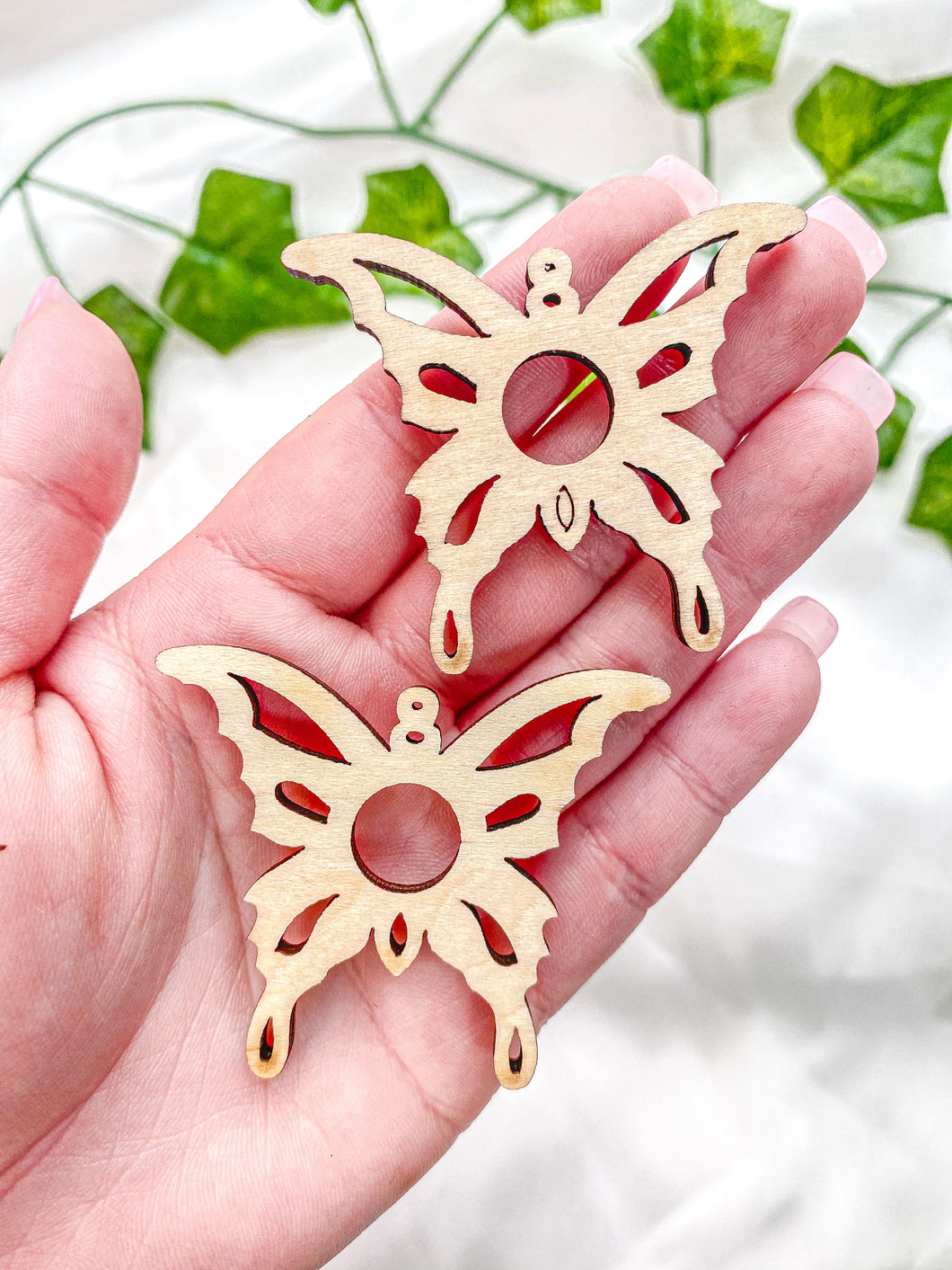 Wooden Butterfly Sphere Stand