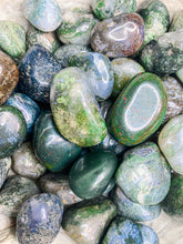 Load image into Gallery viewer, Moss Agate Tumbled Stones
