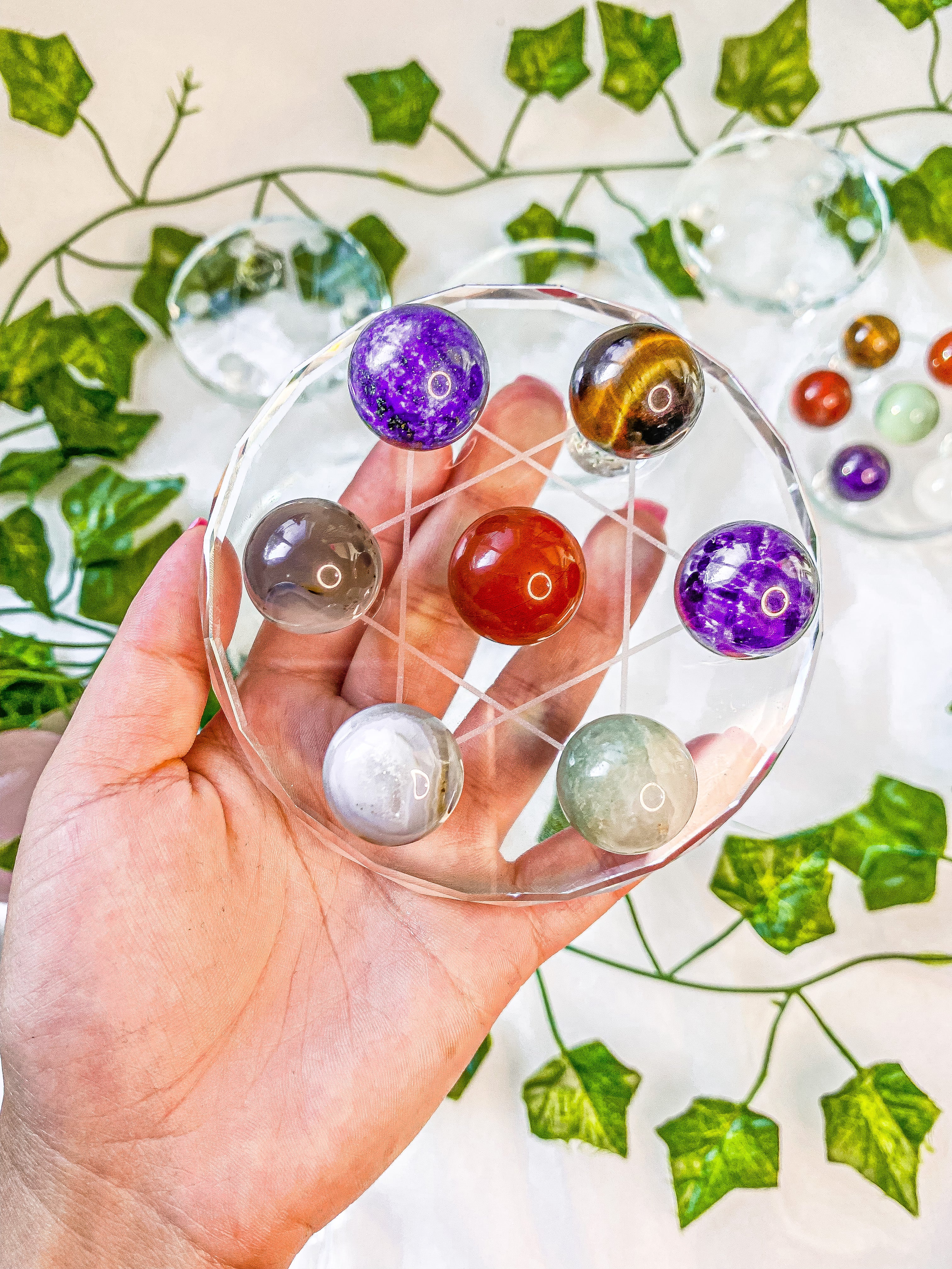Seven Star Array Crystal Stand – koraandky
