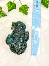 Load image into Gallery viewer, Labradorite Money Toad #2
